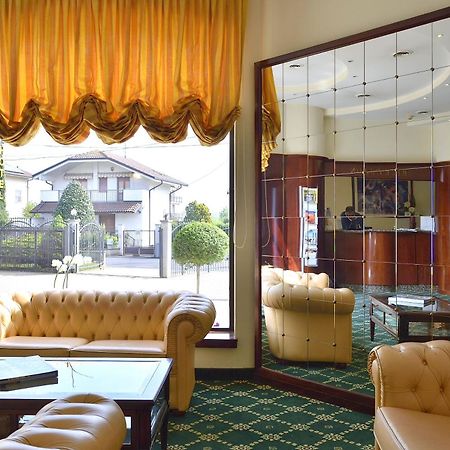 Dropiluc Hotel Druento Ngoại thất bức ảnh