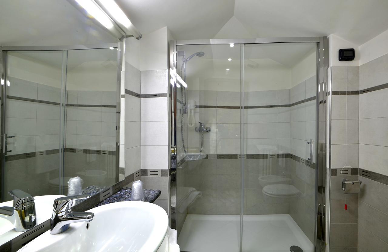 Dropiluc Hotel Druento Ngoại thất bức ảnh